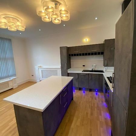 Luxury Apartment Apt5 ولفرهامبتون المظهر الخارجي الصورة