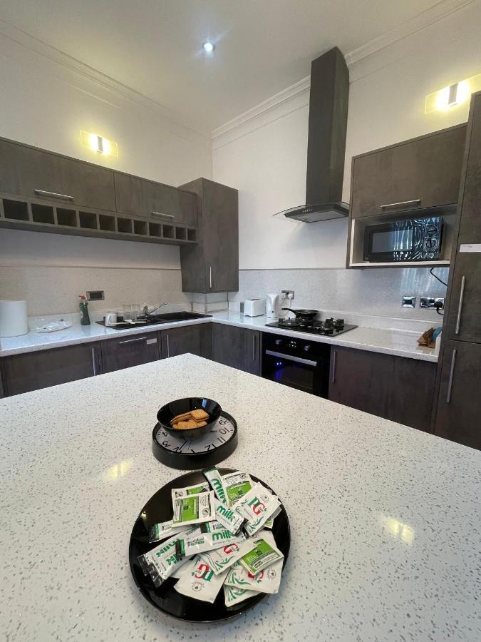Luxury Apartment Apt5 ولفرهامبتون المظهر الخارجي الصورة