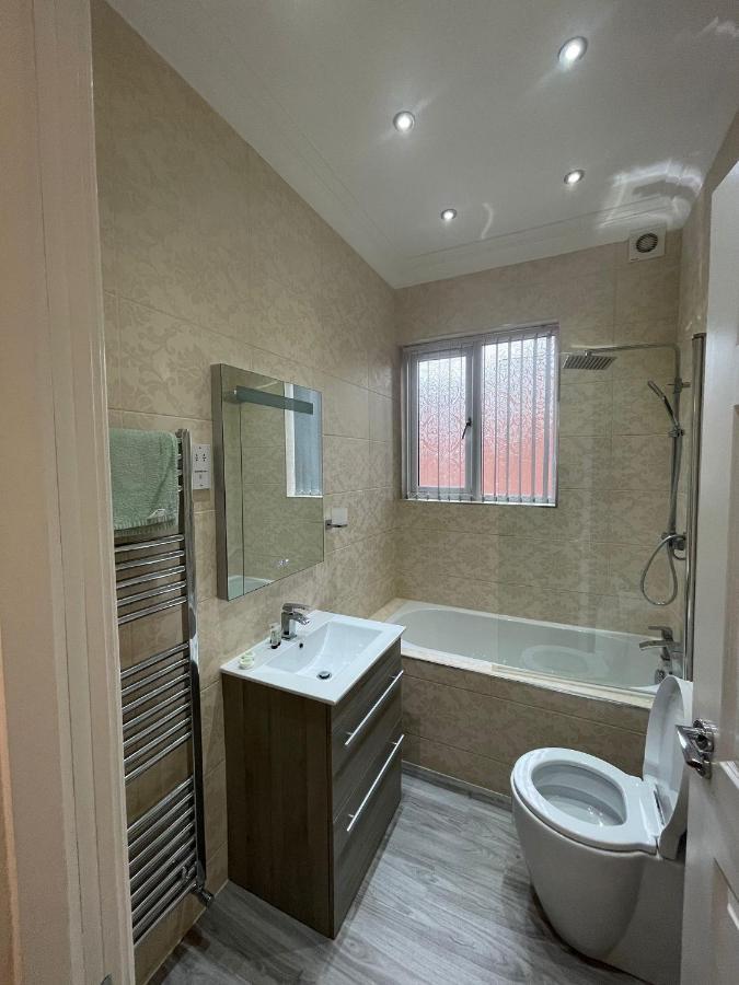 Luxury Apartment Apt5 ولفرهامبتون المظهر الخارجي الصورة